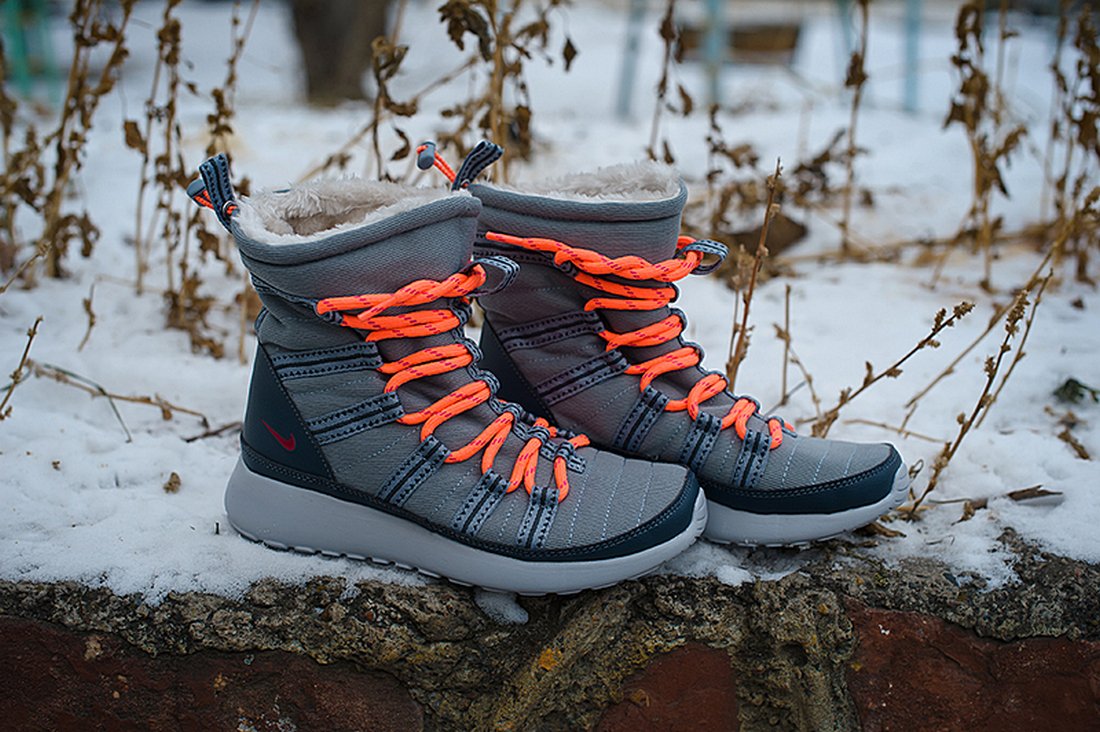 nike roshe run hi sneaker boot